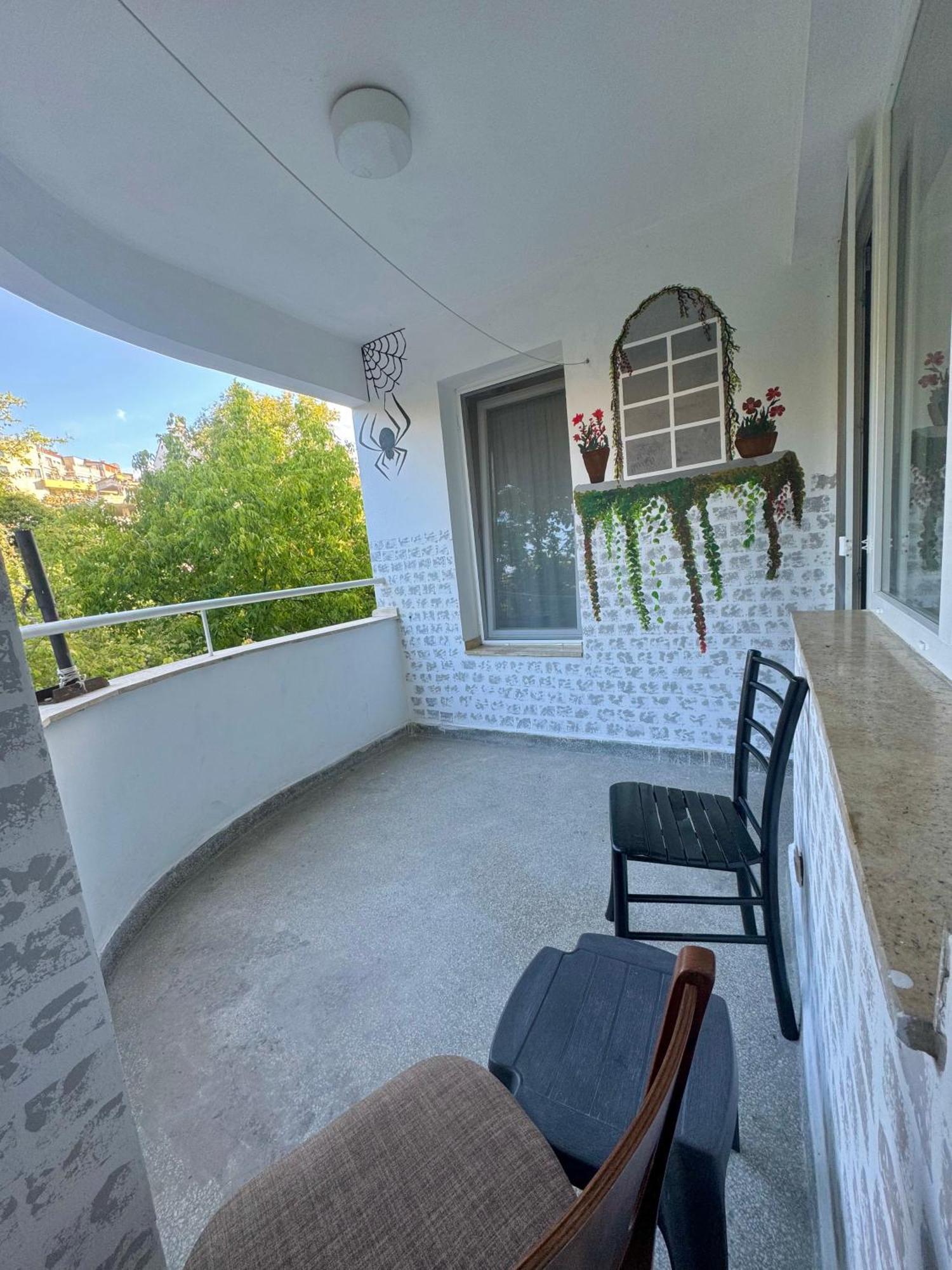 Spacious Apartment Next To South Park Просторен Апартамент До Южен Парк Top Location Sófia Exterior foto